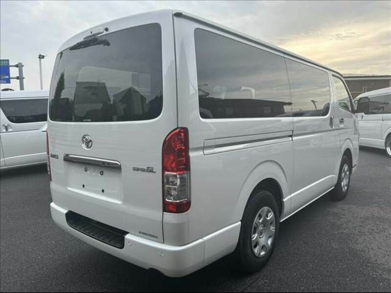 HIACE VAN