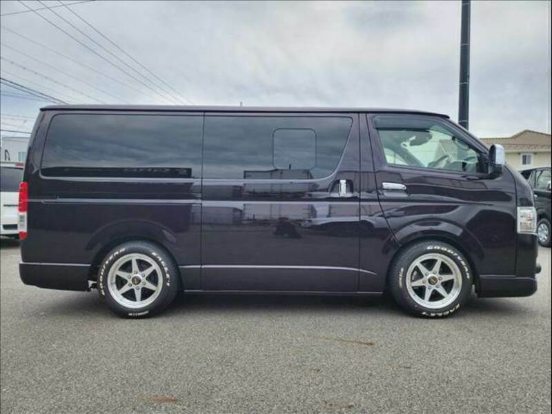 HIACE VAN
