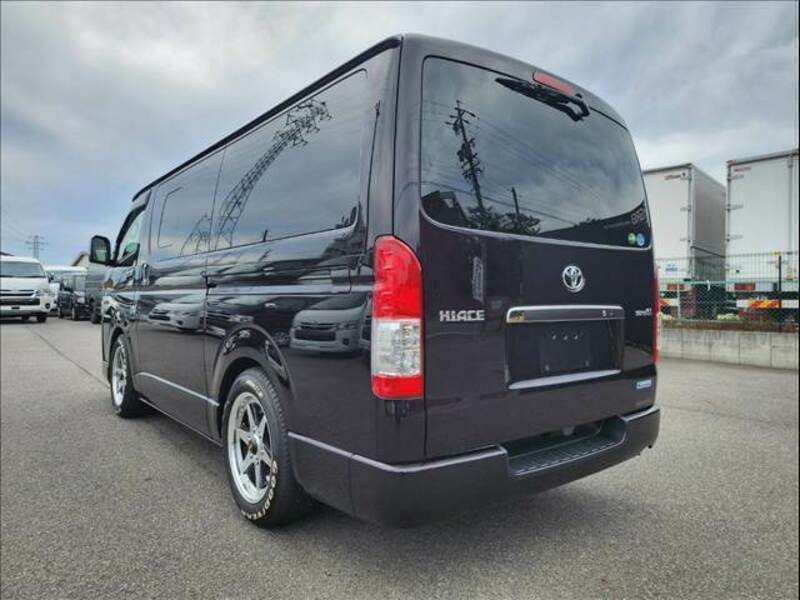 HIACE VAN