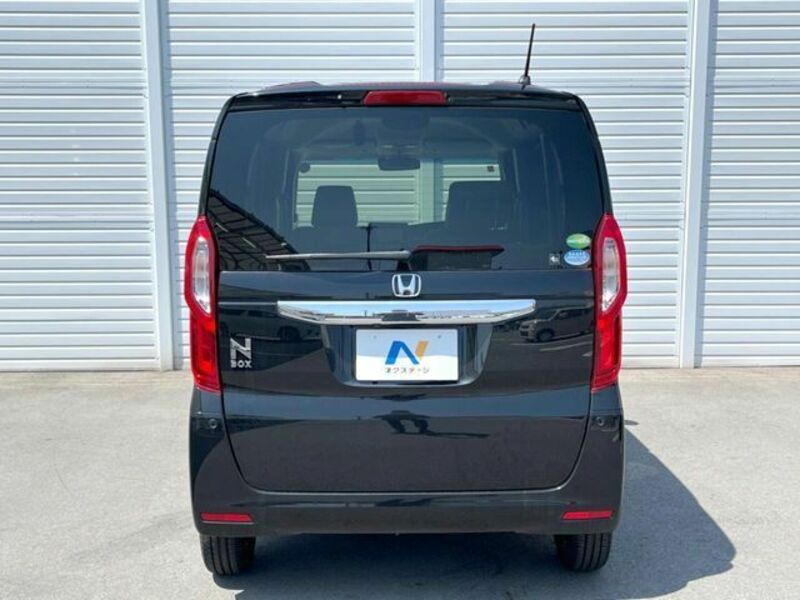 N BOX