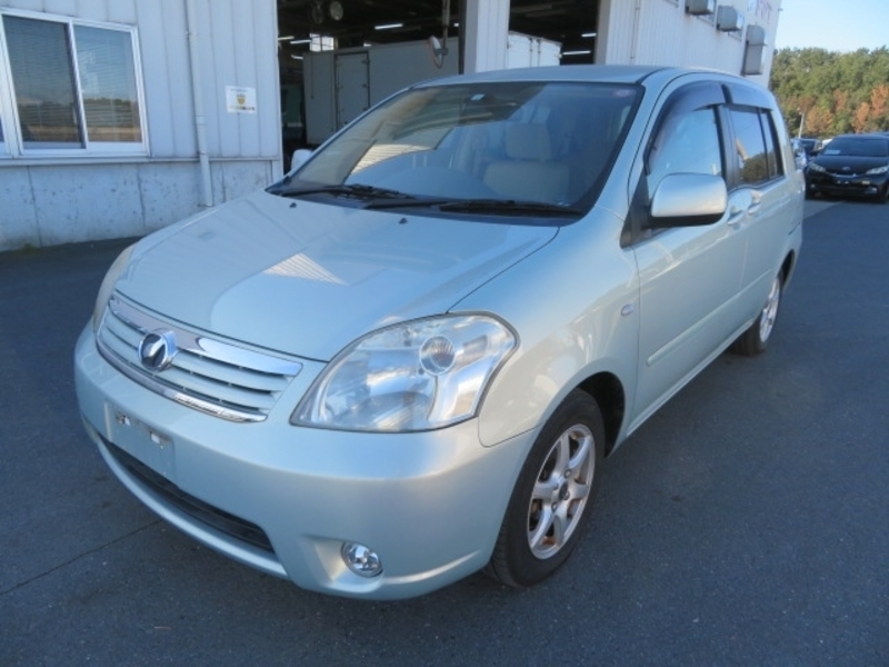 Toyota raum 2007