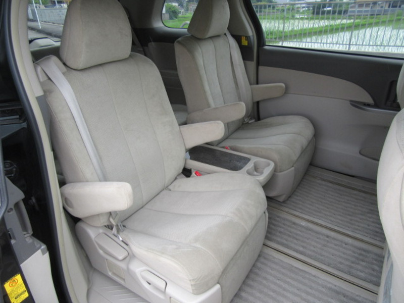 ESTIMA HYBRID
