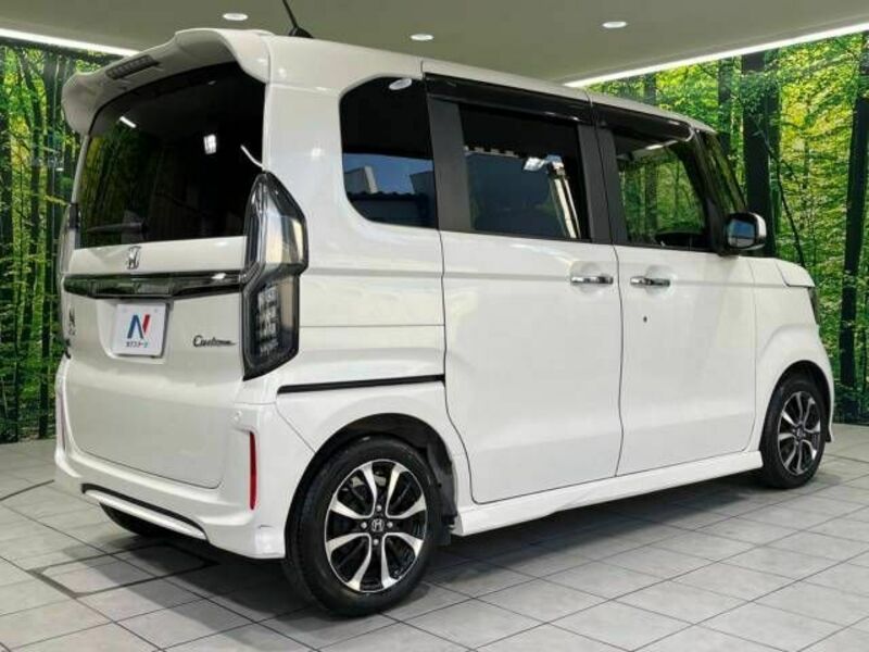 N BOX CUSTOM