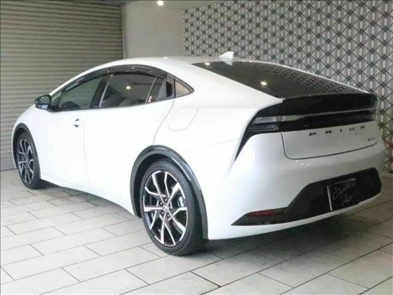 PRIUS PHV