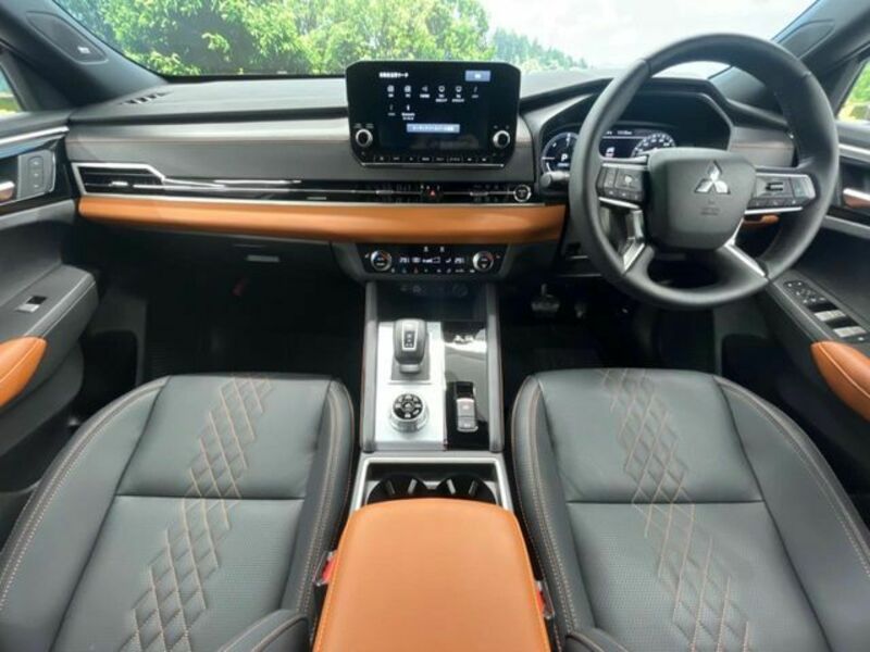 OUTLANDER PHEV