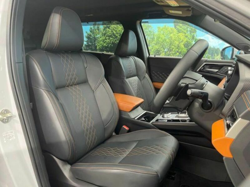 OUTLANDER PHEV
