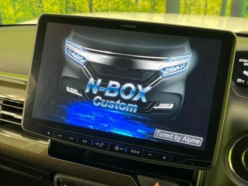 N BOX CUSTOM