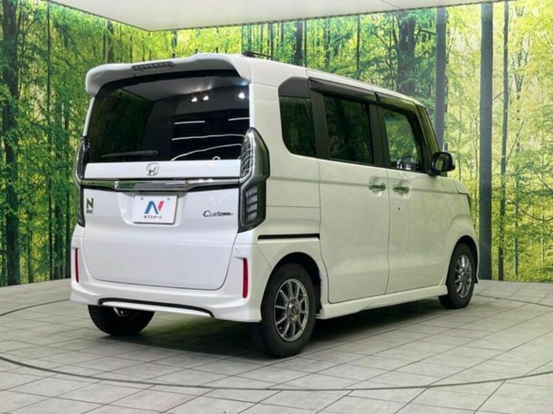 N BOX CUSTOM