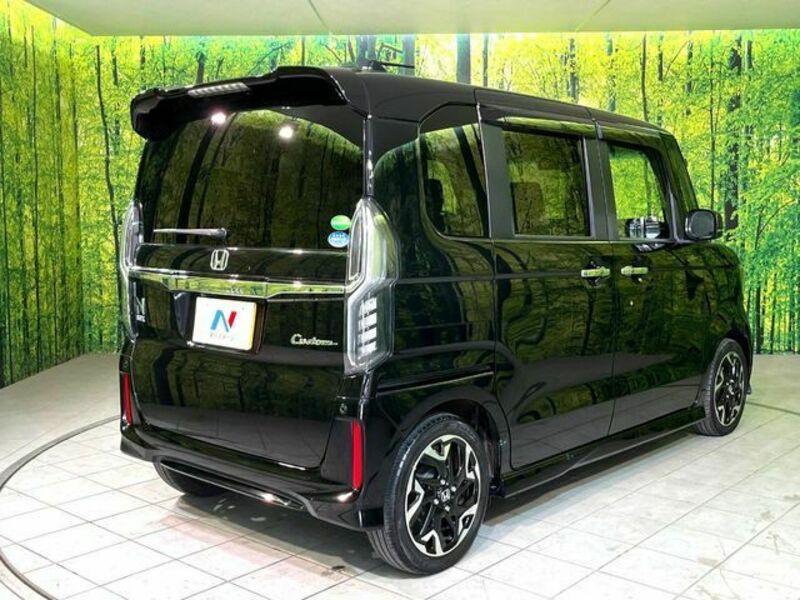 N BOX CUSTOM