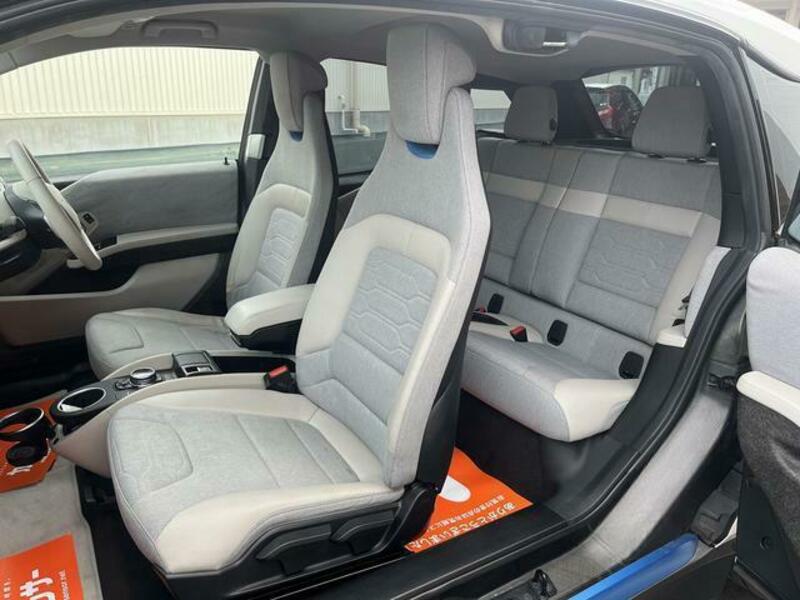 i3