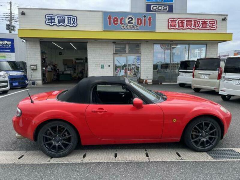 ROADSTER