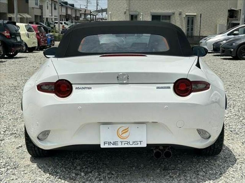 ROADSTER