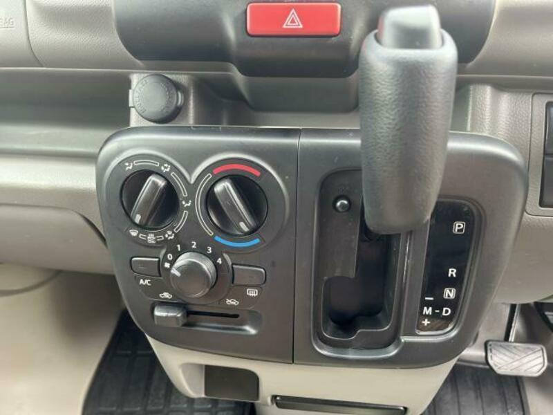 MINICAB VAN