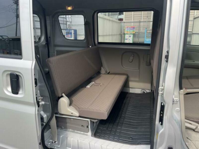 MINICAB VAN