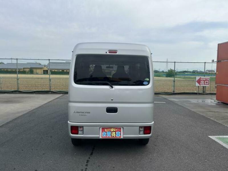 MINICAB VAN