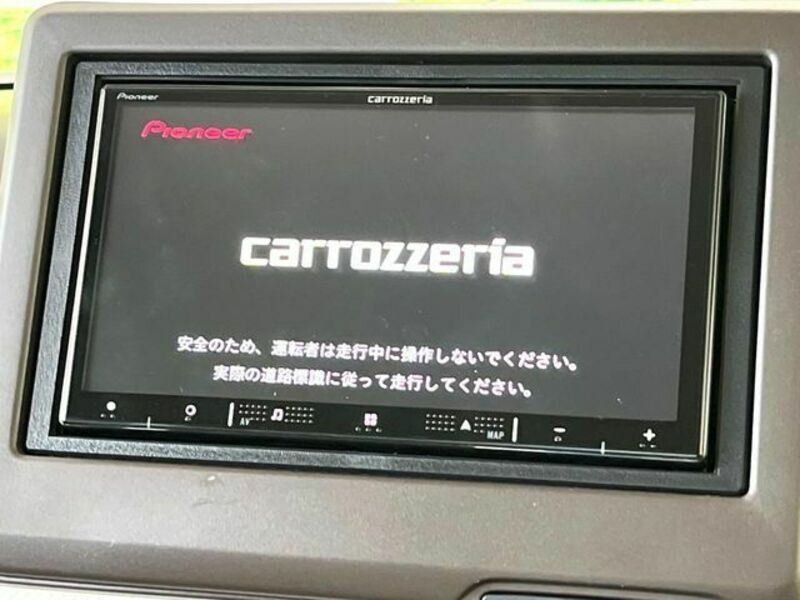 N BOX