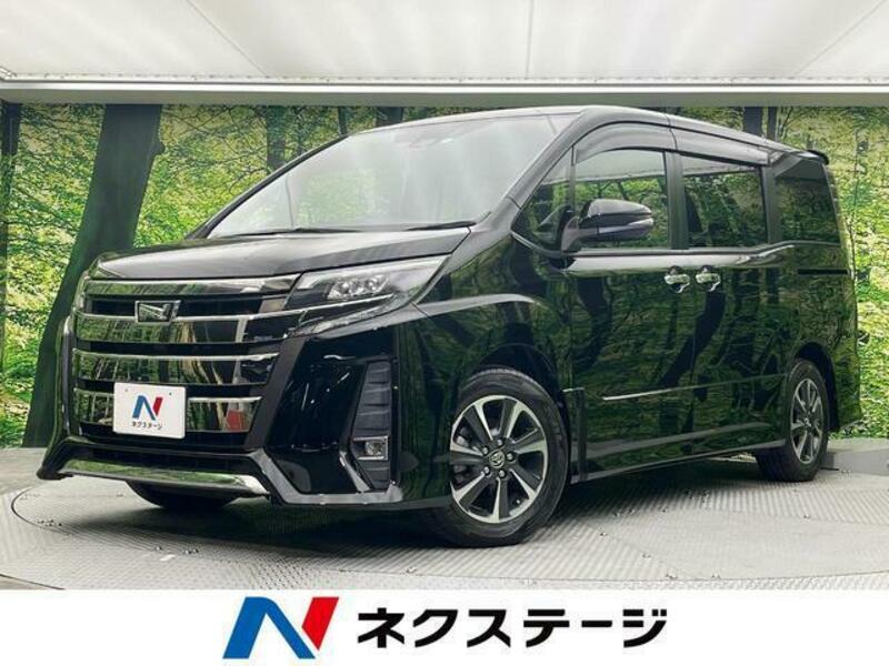 TOYOTA NOAH