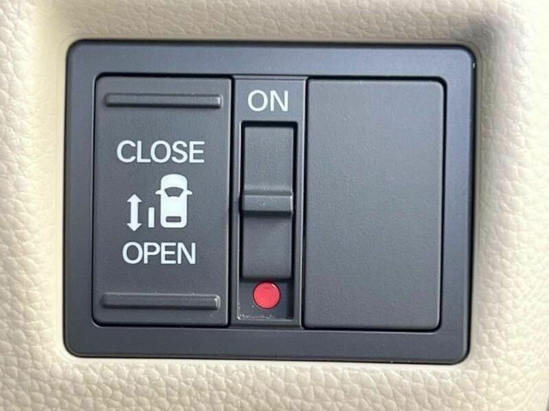 N BOX
