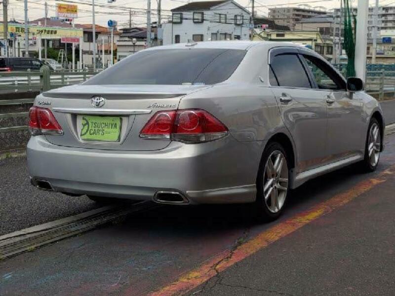 CROWN