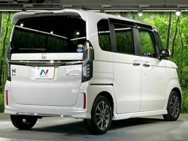 N BOX CUSTOM