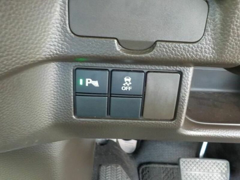 N BOX