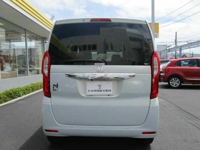 N BOX