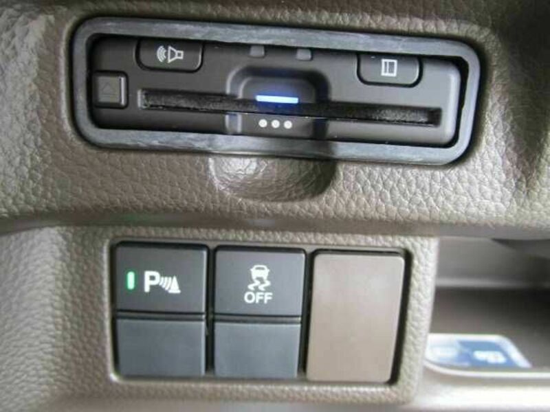 N BOX