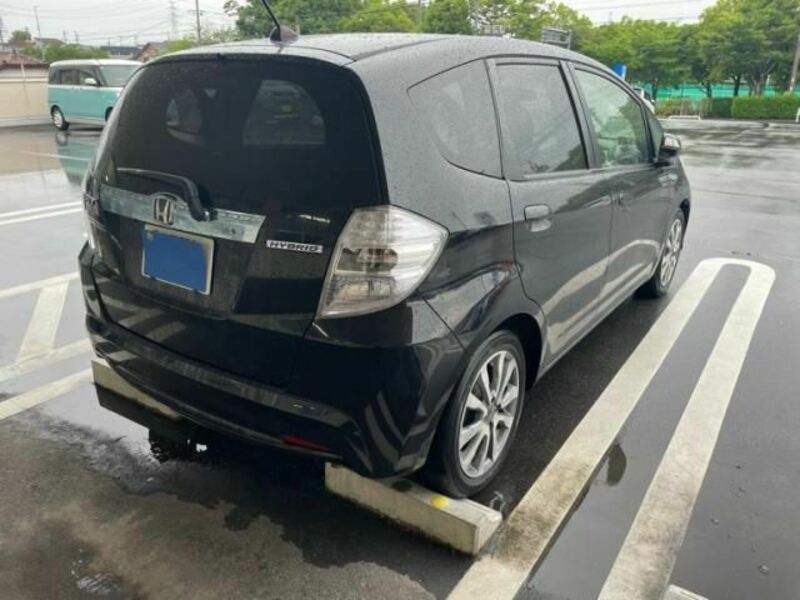 FIT HYBRID