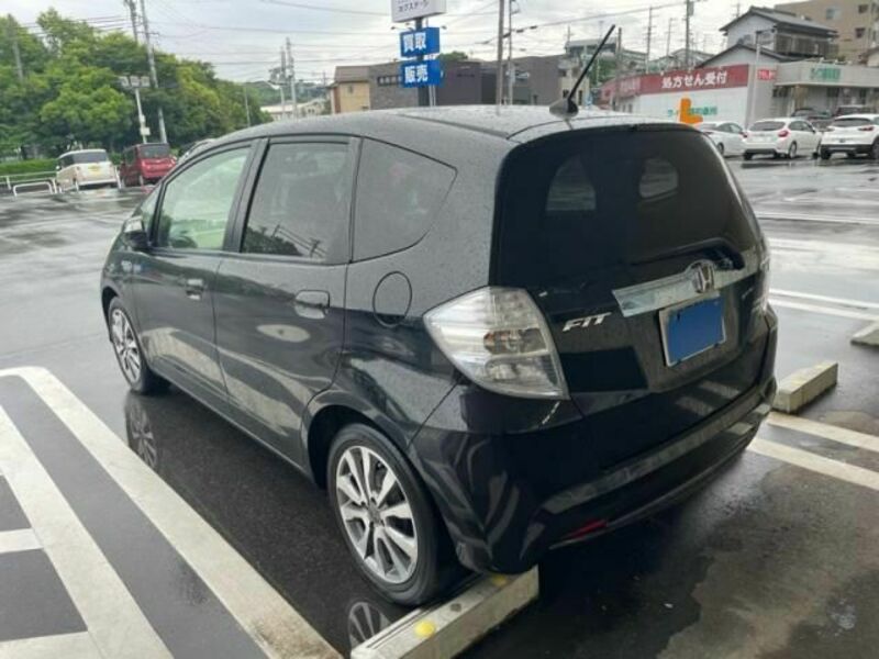 FIT HYBRID