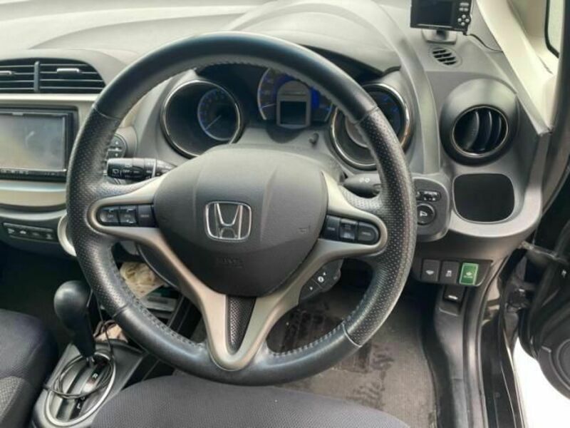 FIT HYBRID