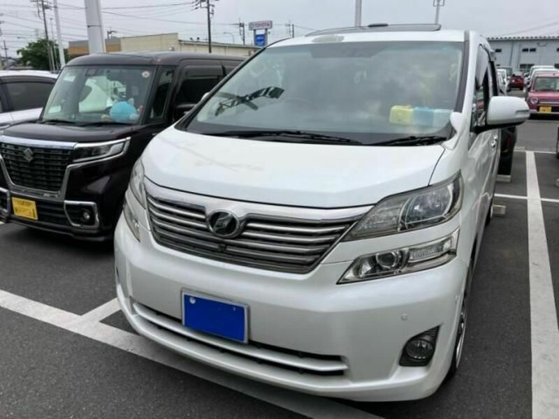 TOYOTA VELLFIRE