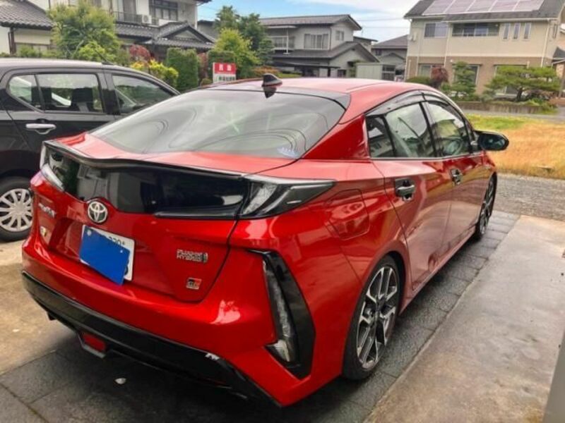 PRIUS PHV