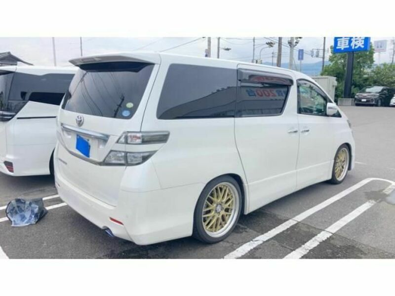 VELLFIRE