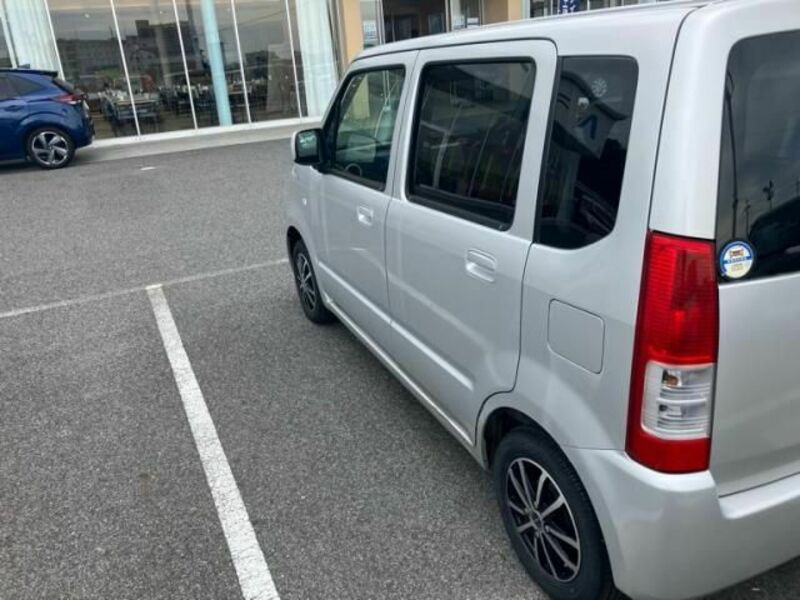 WAGON R
