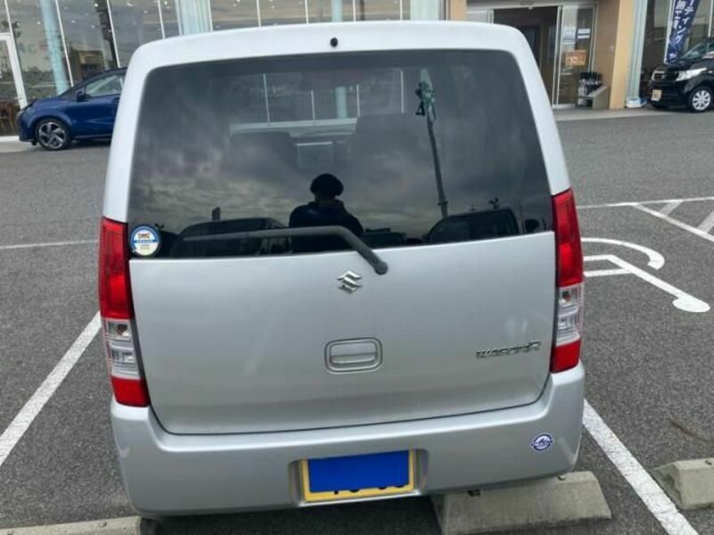WAGON R