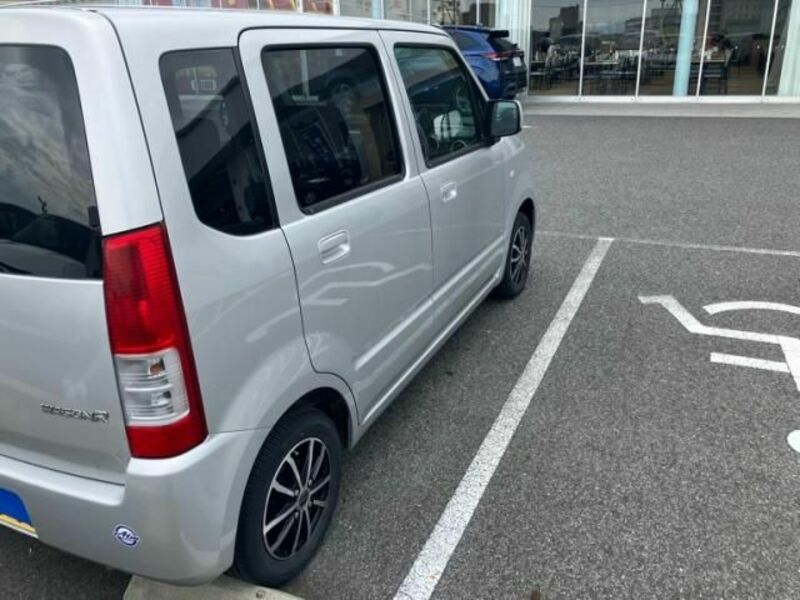 WAGON R
