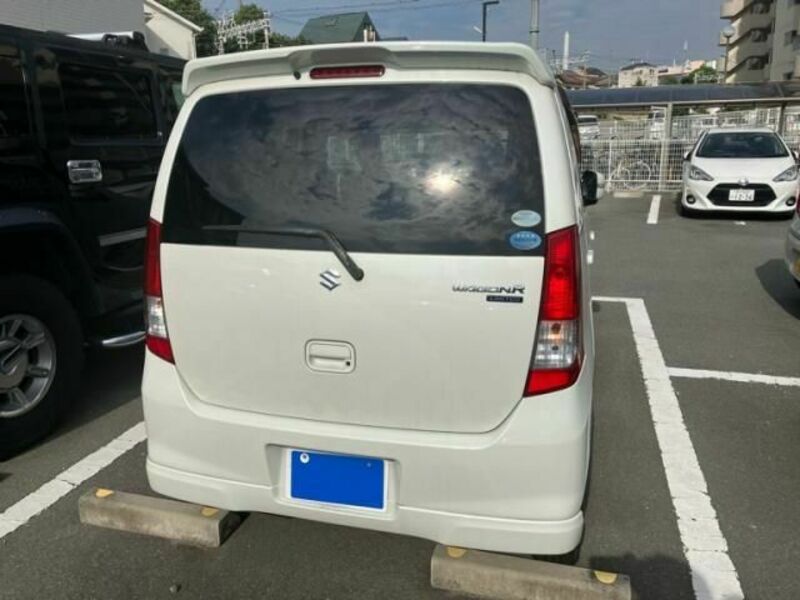 WAGON R