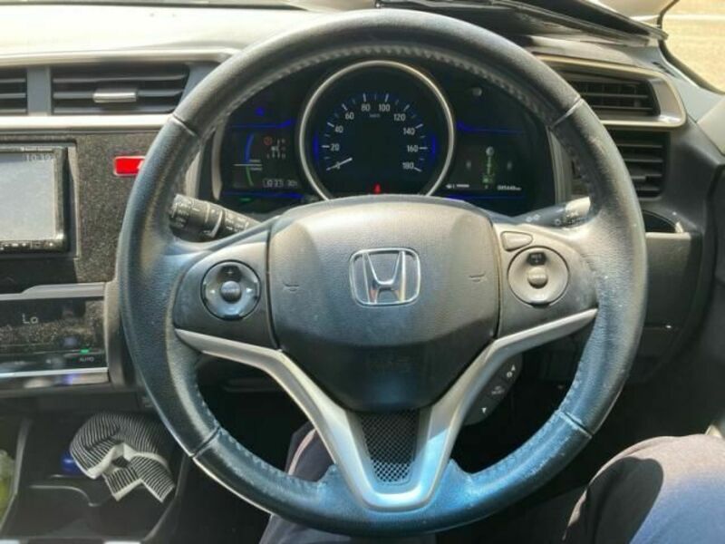 FIT HYBRID