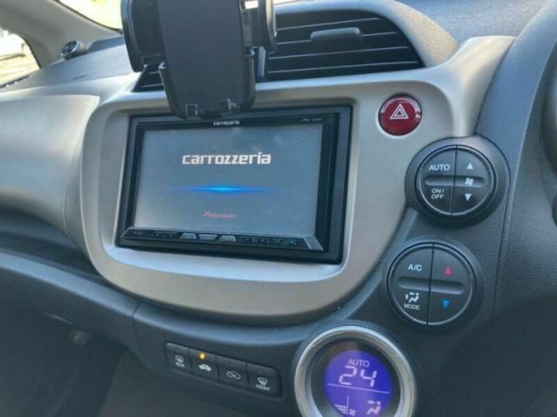 FIT HYBRID