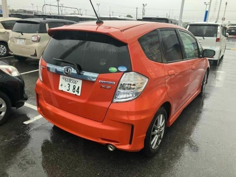 FIT HYBRID
