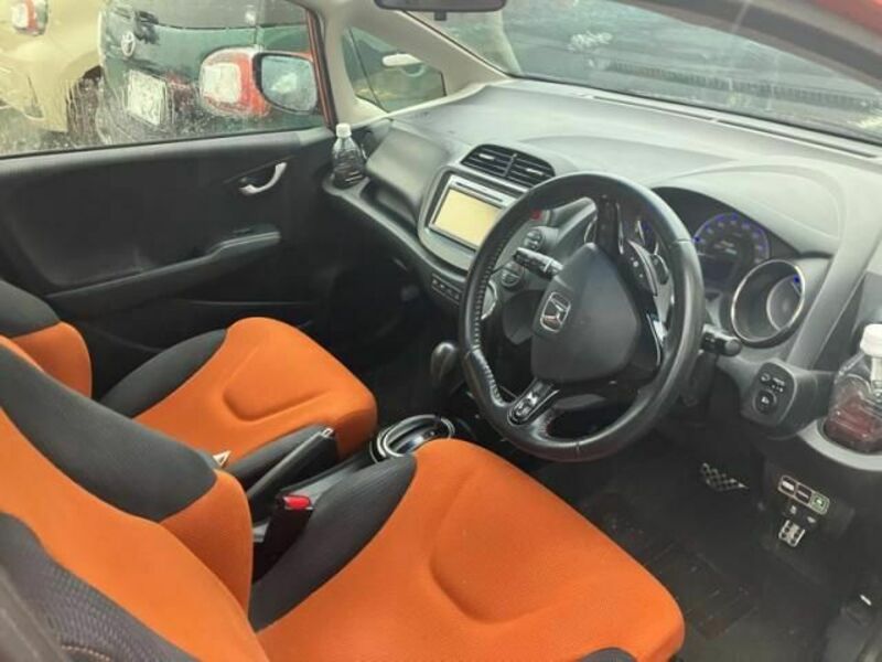 FIT HYBRID