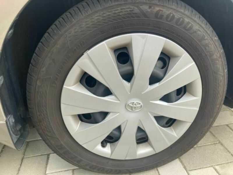 COROLLA AXIO