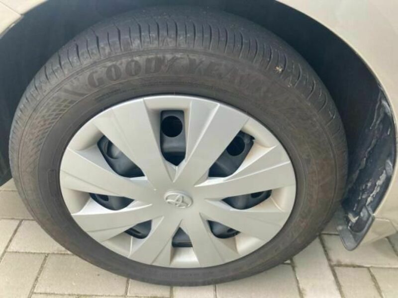 COROLLA AXIO