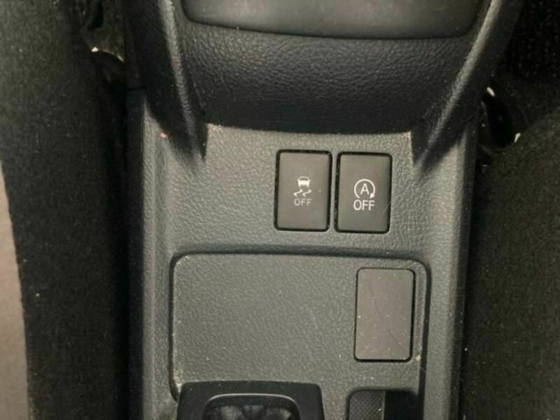 COROLLA AXIO