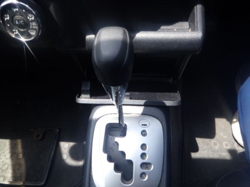 SUCCEED VAN