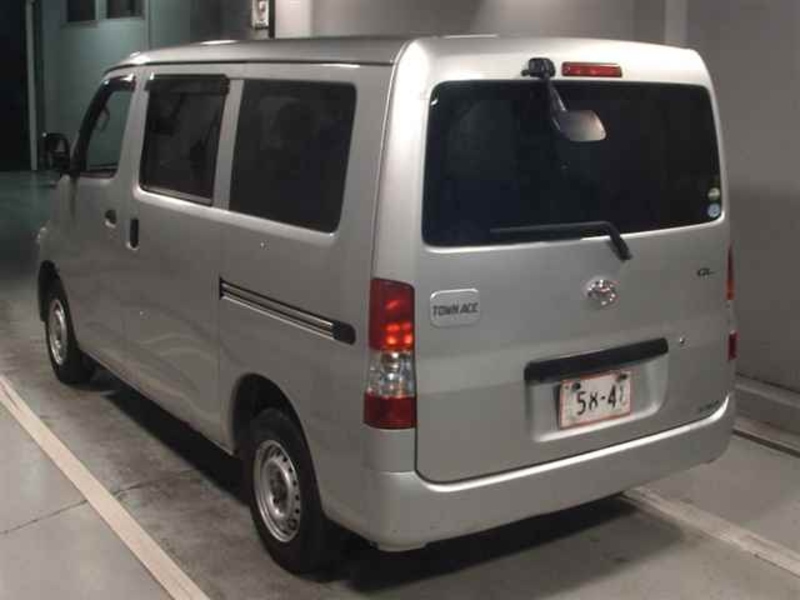 TOWN ACE VAN