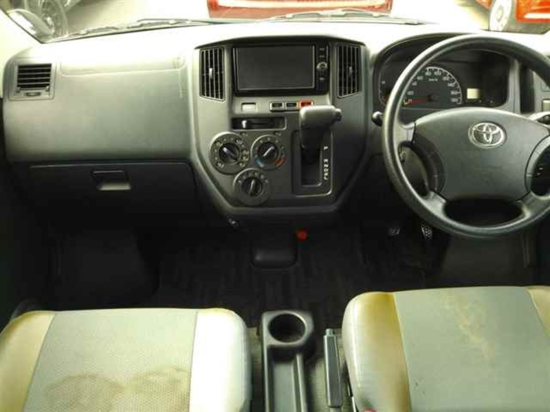 TOWN ACE VAN