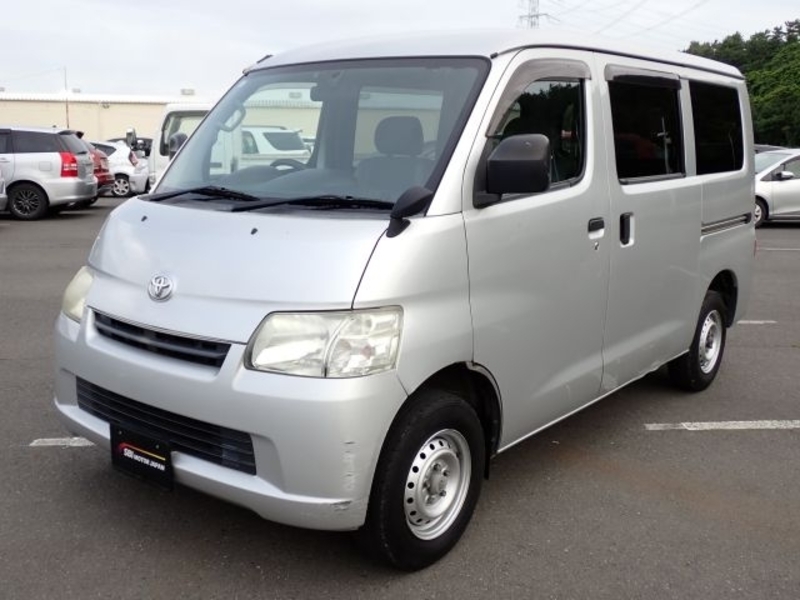 TOYOTA TOWN ACE VAN