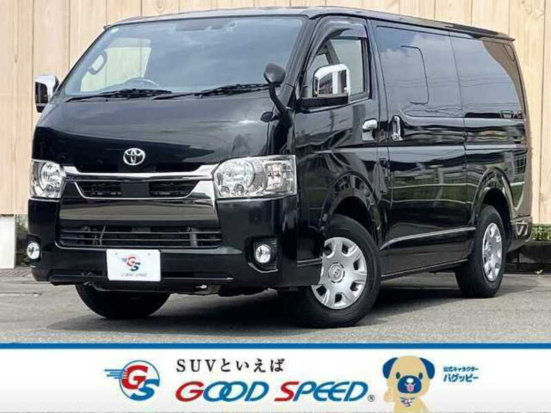 TOYOTA HIACE VAN