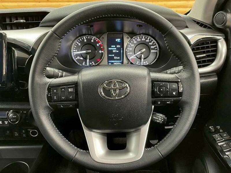 HILUX